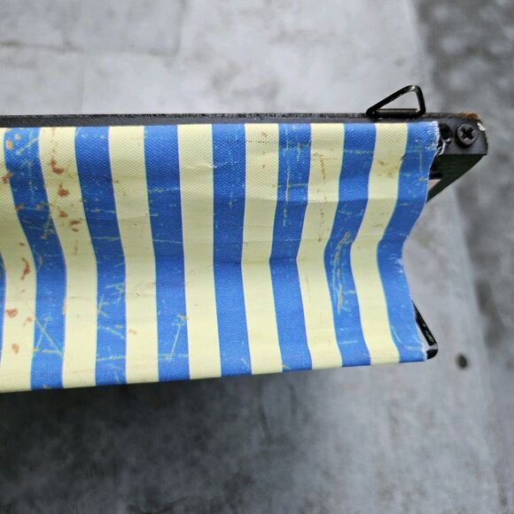 VW Bus Decorative Hanger With Picture Frame And Gas Pump - Picture 3 of 8